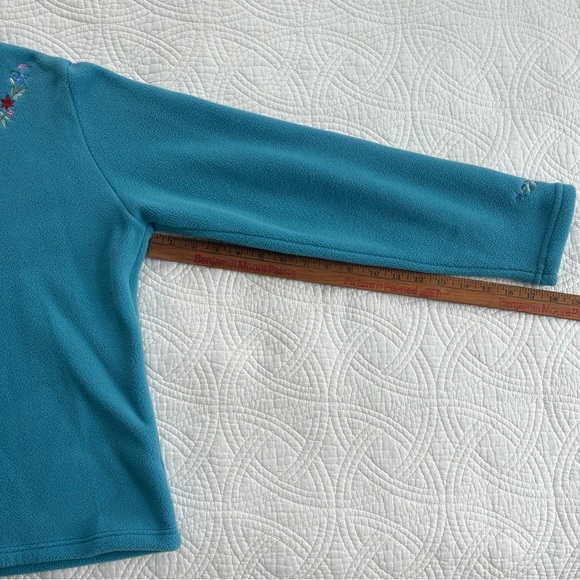 L.L. Bean Vintage Teal Fleece Floral Embroidery Medium - Picture 6 of 9
